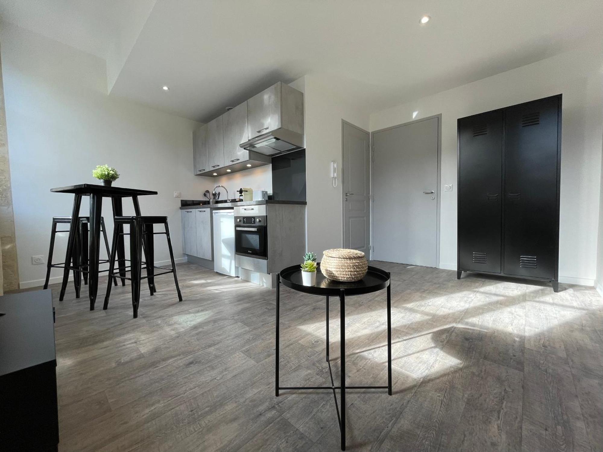 Studio Lumineux Avec Climatisation Pour 2 Personnes Bordeaux Zewnętrze zdjęcie